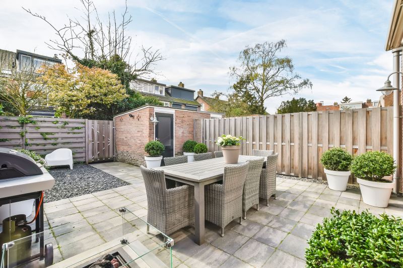 Outdoor Patio with Tile